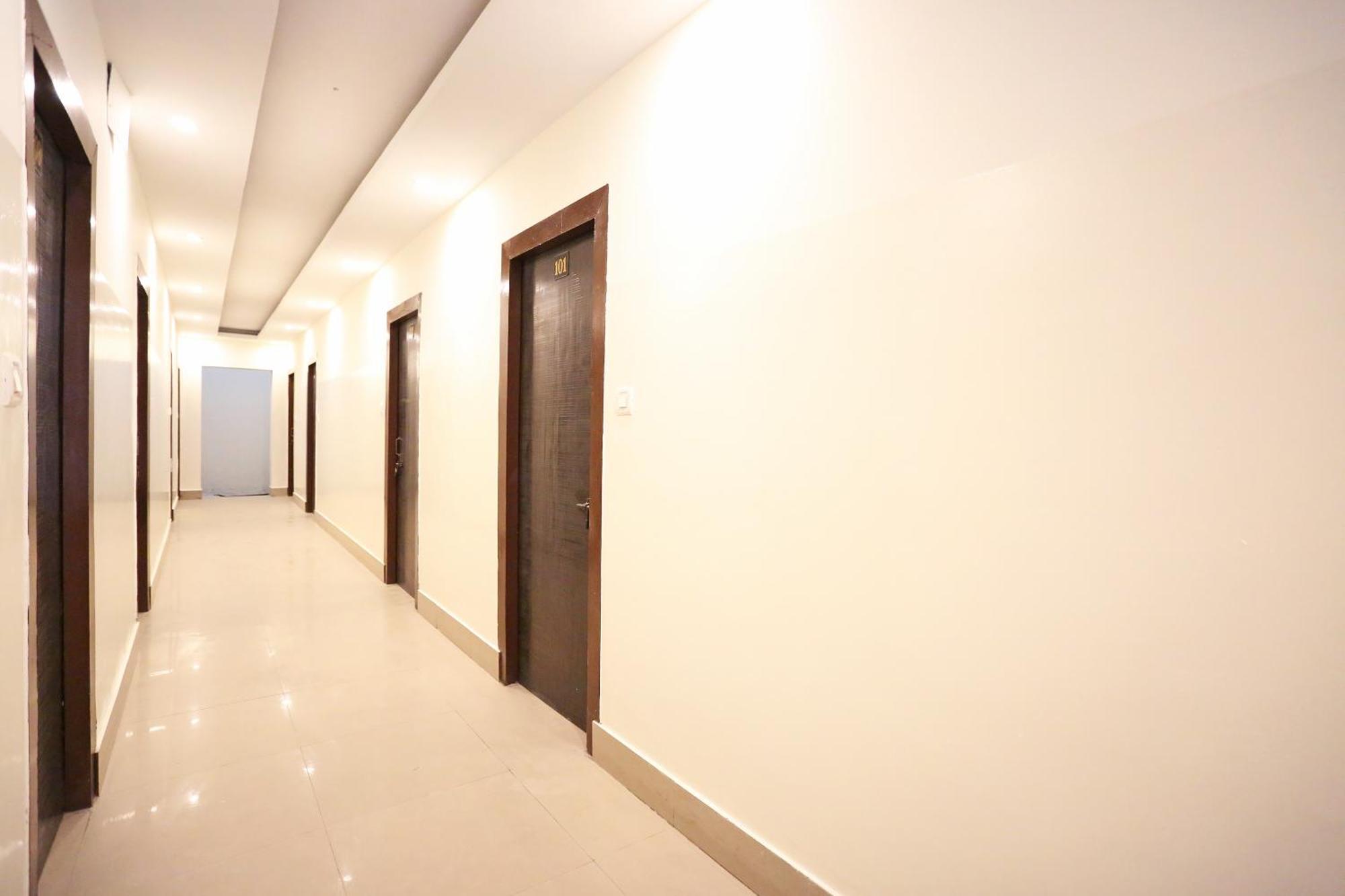 Hotel O Shiva Palace Haridwār Exteriér fotografie